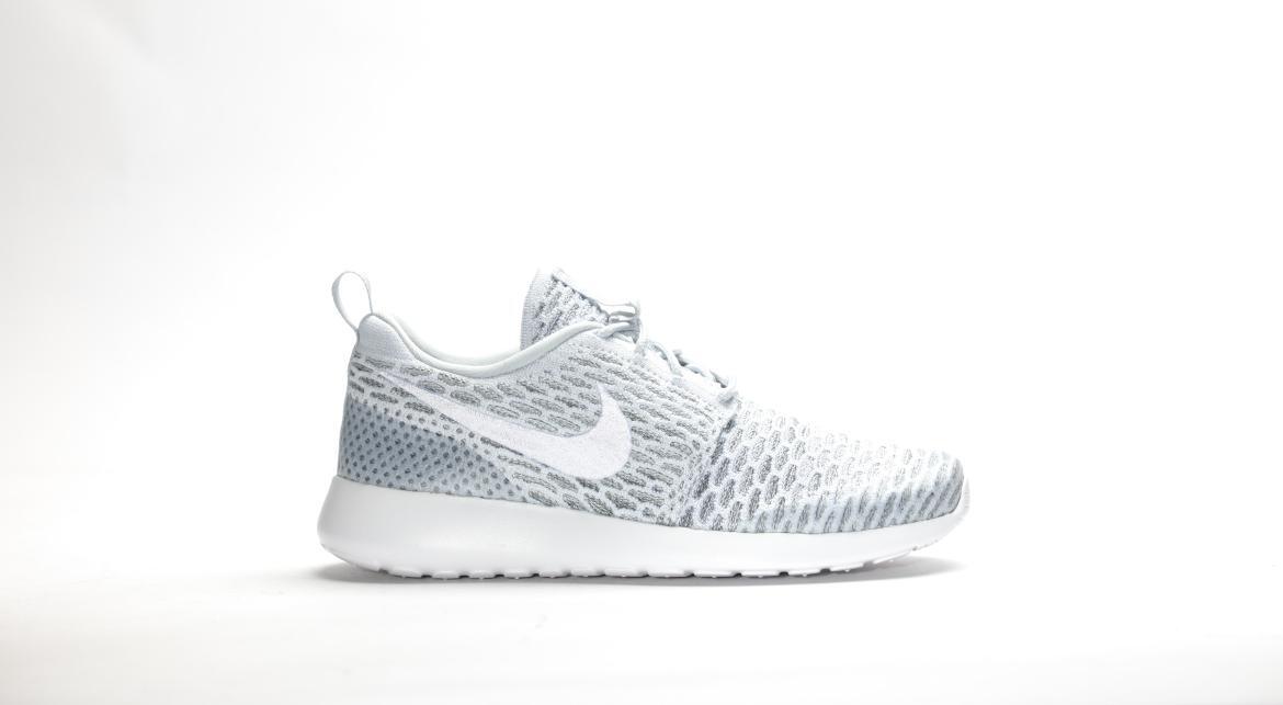 Nike Wmns Roshe One Flyknit "Pure Platinum"