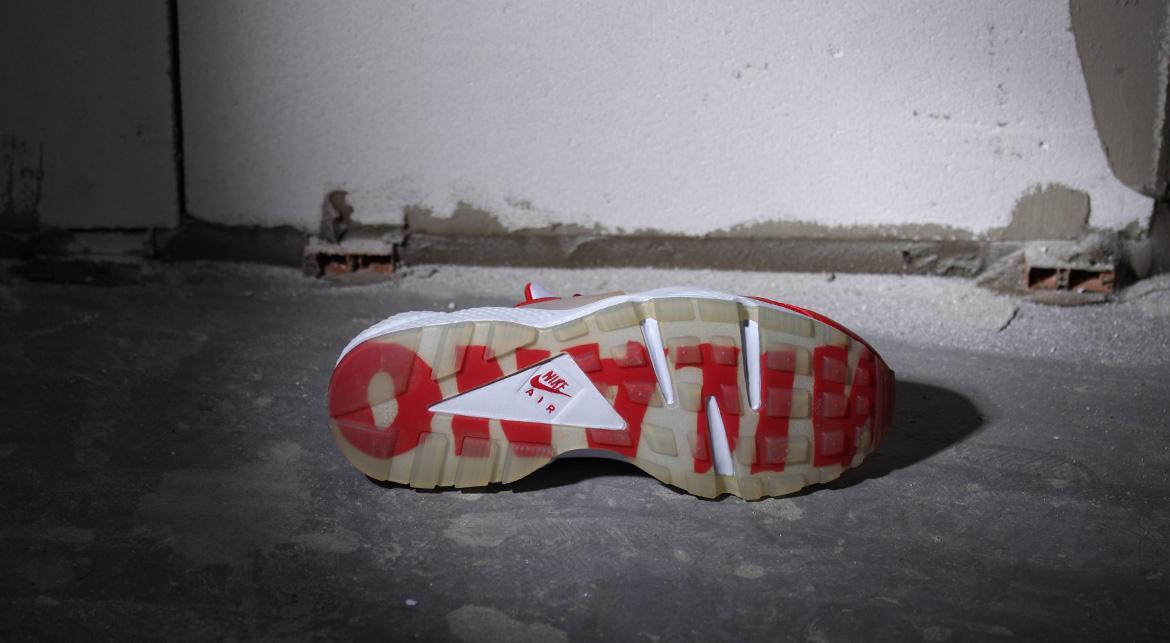 Nike Air Huarache Run 'University Red/White' - Image 8