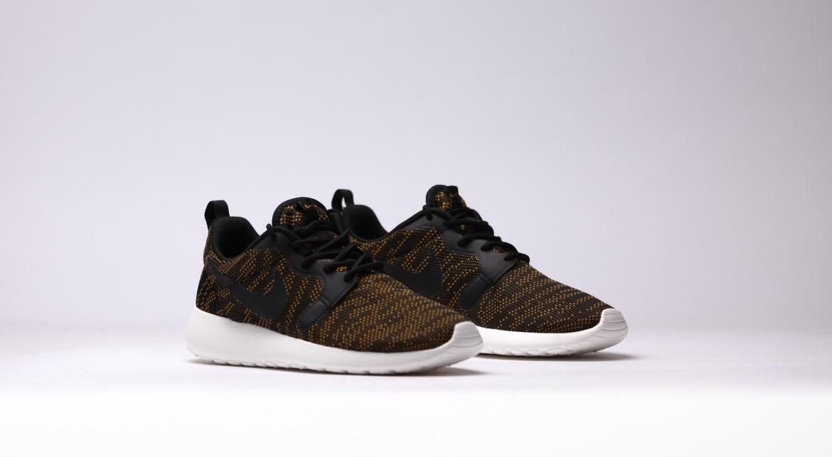 Nike Rosherun 'Bronzine' (Women's) - Image 3