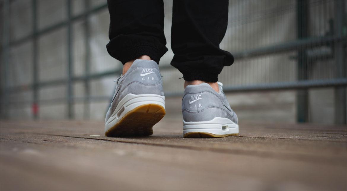 air max 1 ltr premium grey