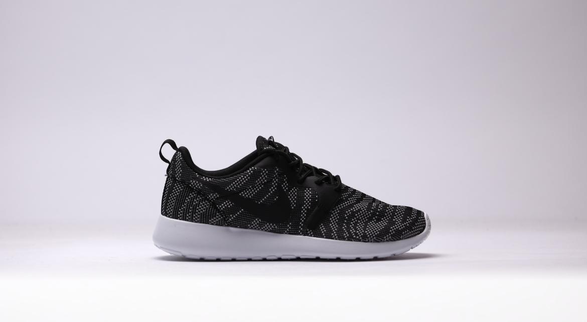 Nike Wmns Rosherun KJCRD