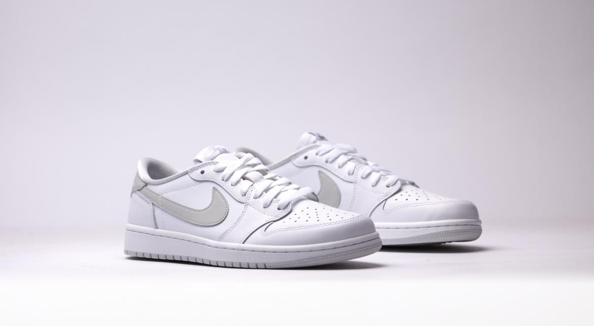 Air Jordan 1 Retro Low OG "All White" - Image 3