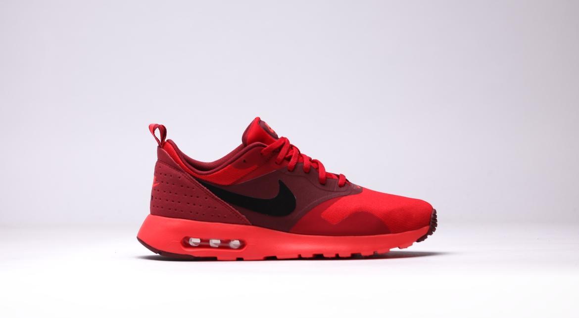 Nike Air Max Tavas "University Red"