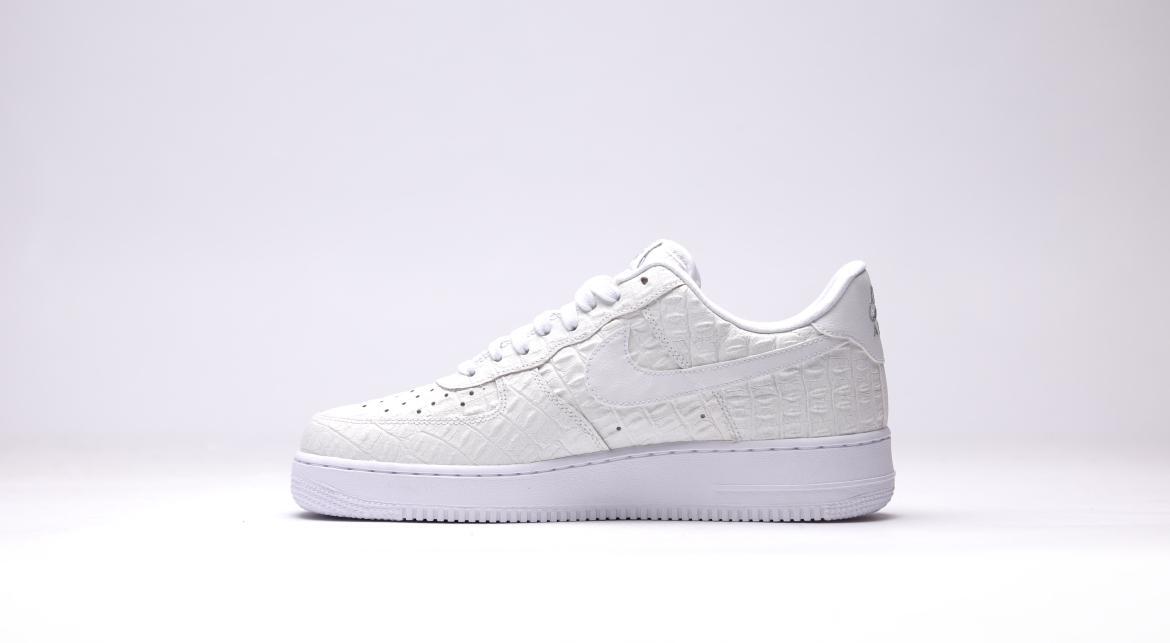 Nike Air Force 1 '07 Lv8 "All White" - Image 3
