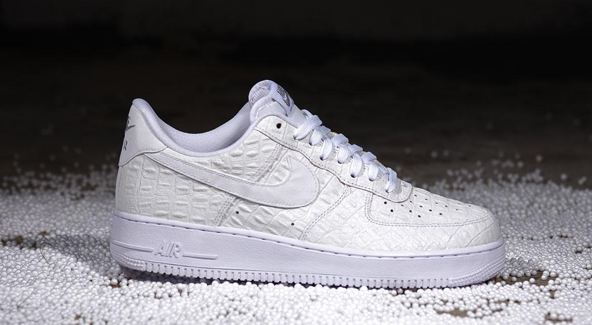 Nike Air Force 1 '07 Lv8 "All White" - Image 7
