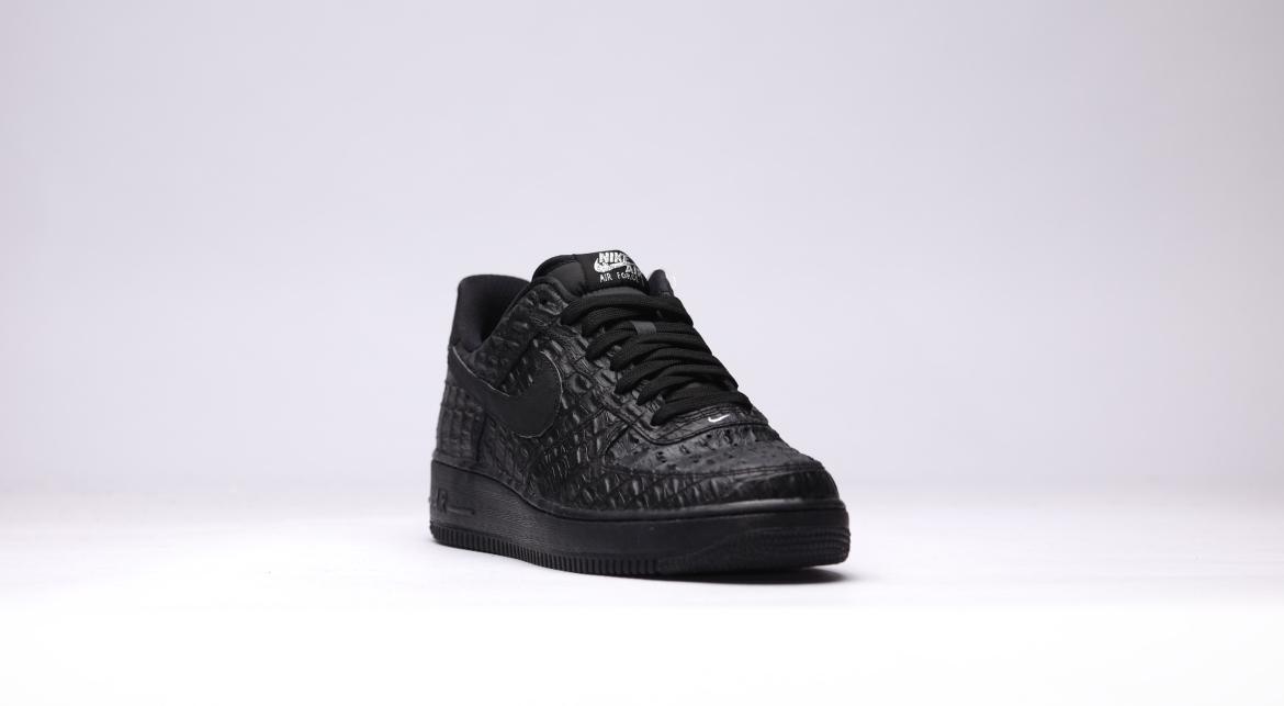 Nike Air Force 1 '07 Lv8 "All Black" - Image 3