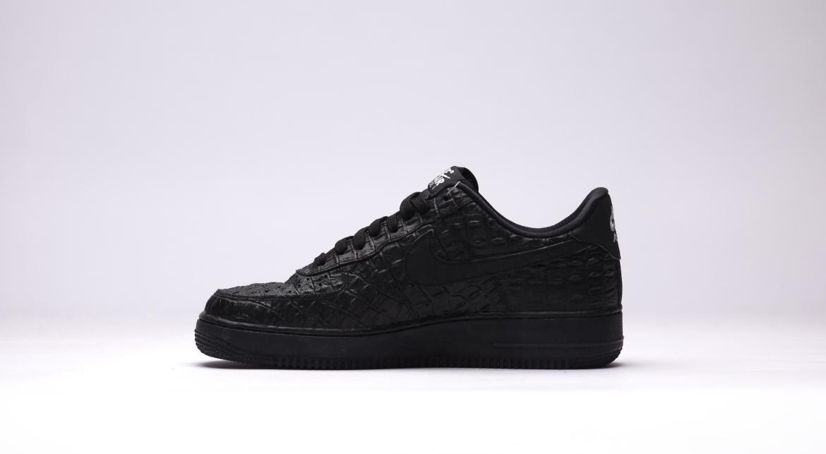 Nike Air Force 1 '07 Lv8 "All Black" - Image 6