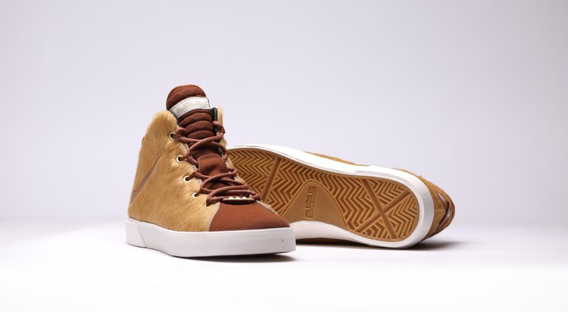 Nike Lebron XII NSW Lifestyle QS  display picture 1