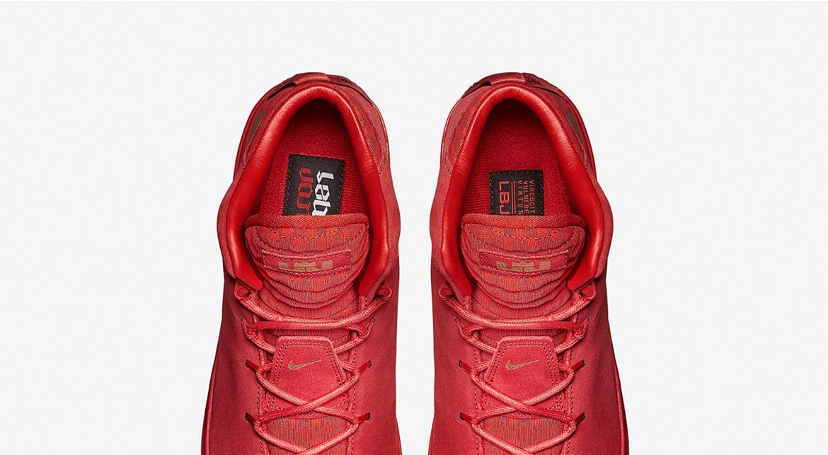 Nike LeBron 12 NSW Lifestyle QS 