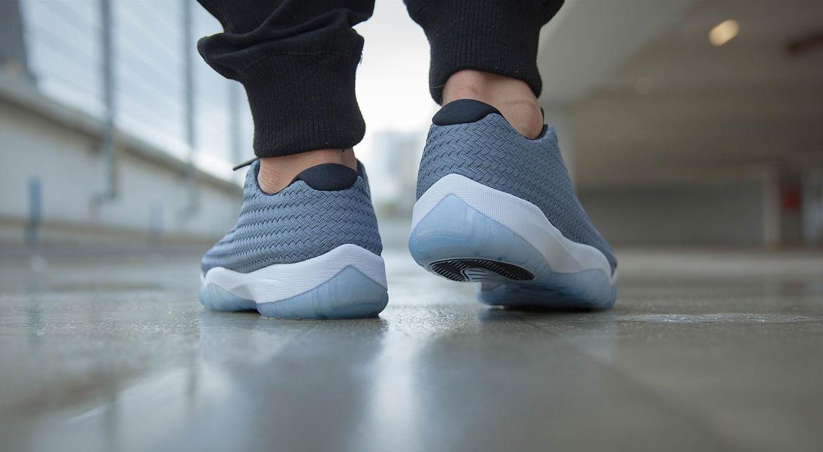 Air Jordan Future Low Cool Grey - Image 9