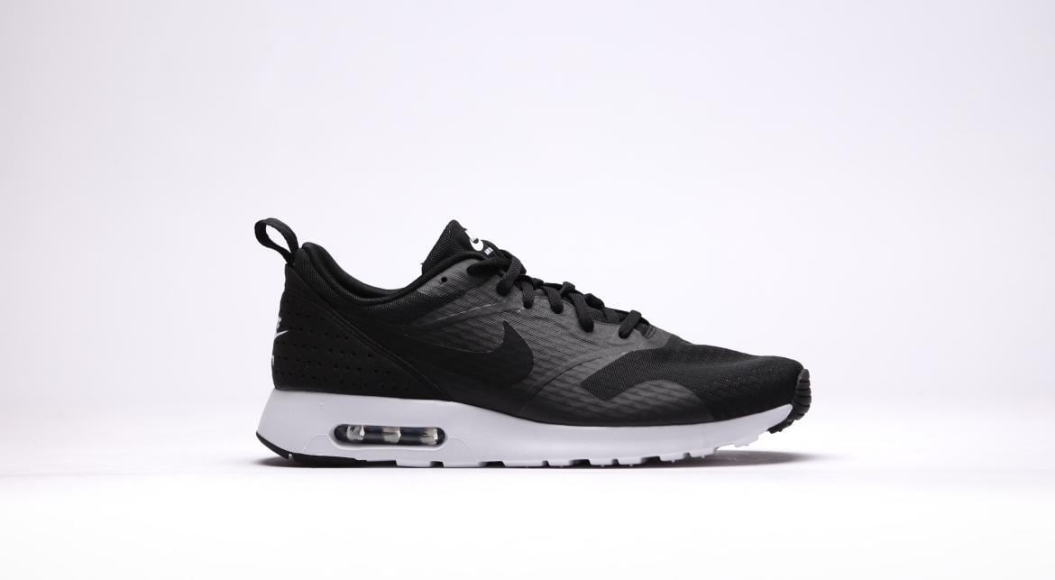Nike Air Max Tavas Essential "Black n White"