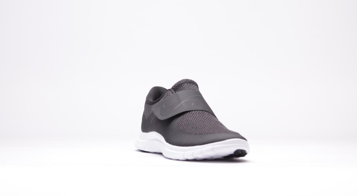 nike free socfly black