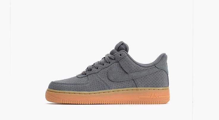 Nike Wmns Air Force 1 '07 Suede "Dark Grey"