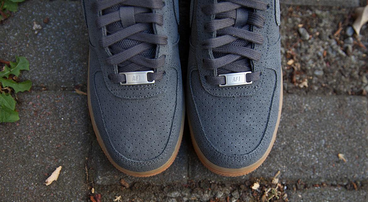 Nike Wmns Air Force '07 Suede