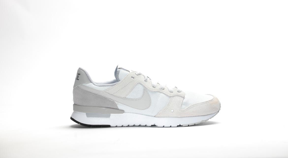 Nike Archive '83.m "Pure Platinum"