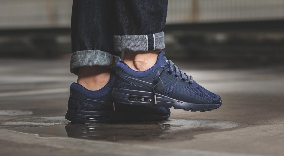 air max zero with jeans