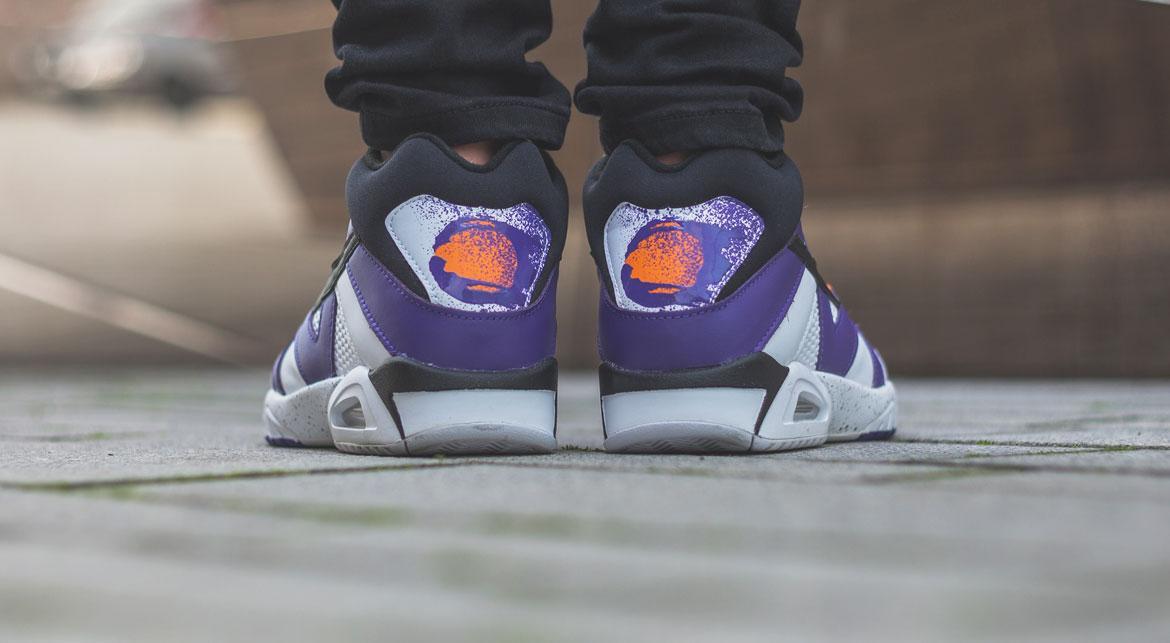 Nike Air Tech Challenge III OG 'White/Blk-vltgPrpl-BrghtMndr' - Image 9