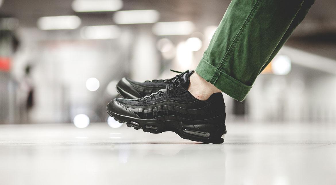 95 Essential Black All Black Air Max 95 Sneakers Nike Air Max 95