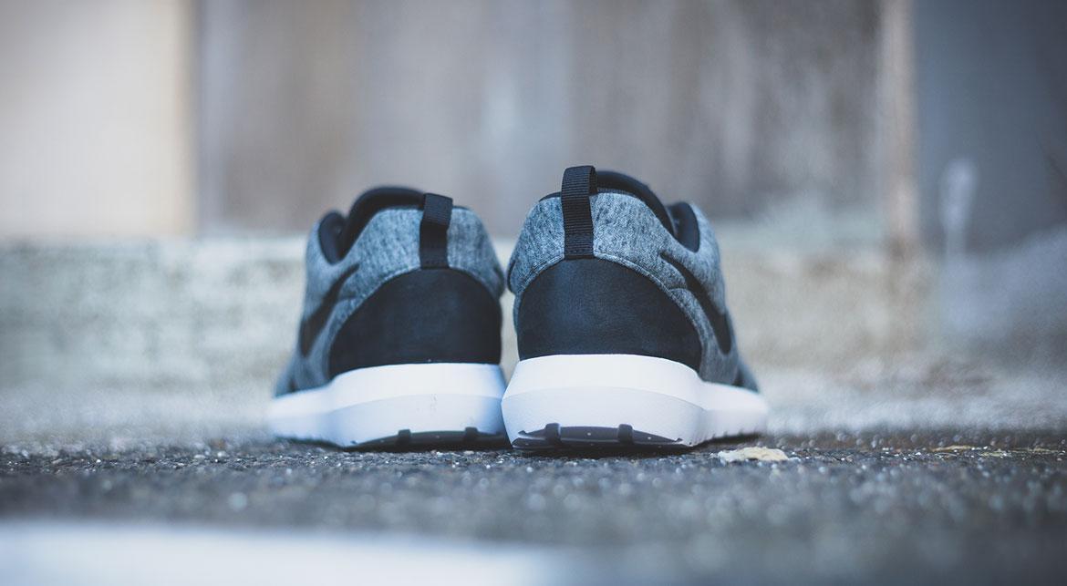 nike roshe tech fleece