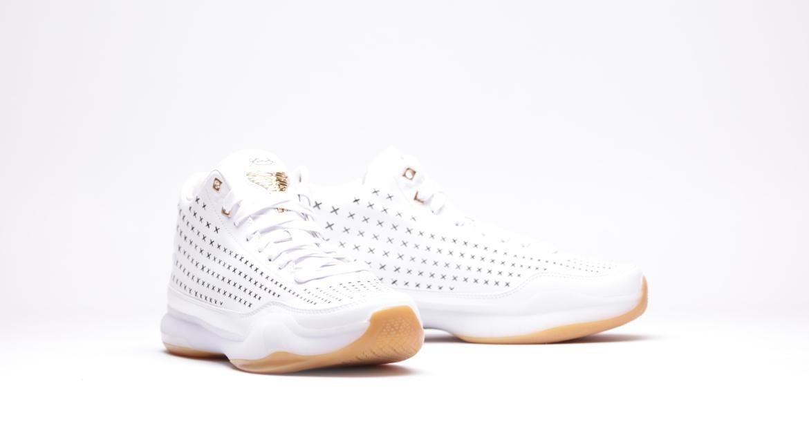 Nike Kobe X Mid EXT QS "White Gum"