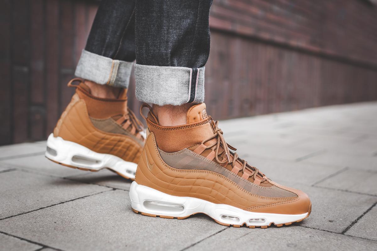 nike sneakerboot 2019
