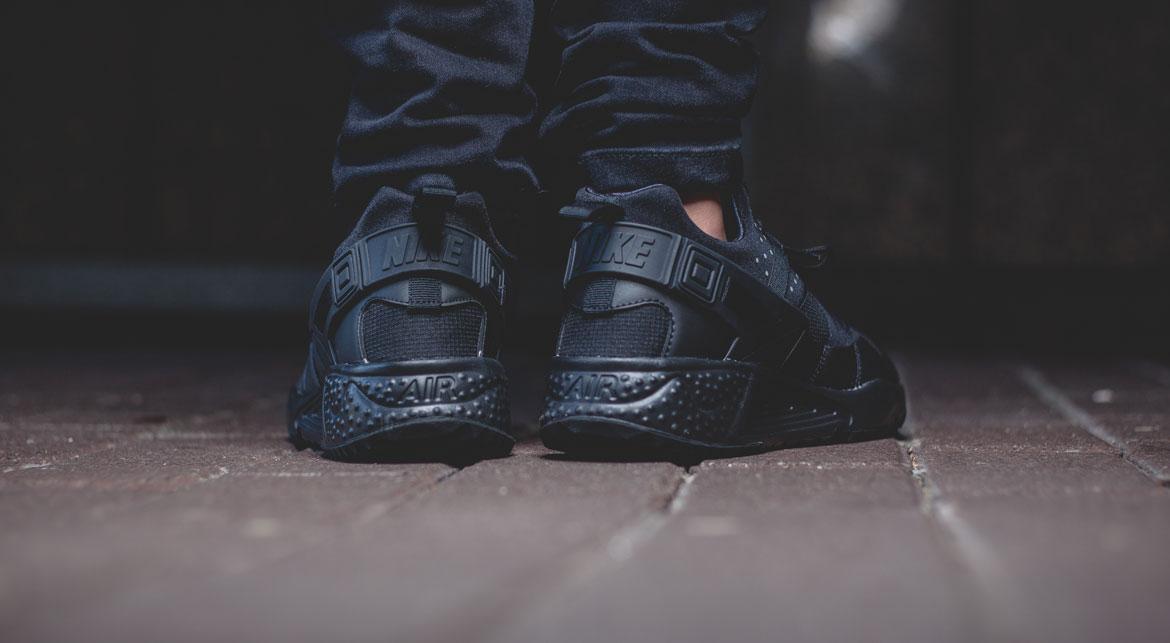 Nike Air Huarache Utility "Triple Black" - Image 9