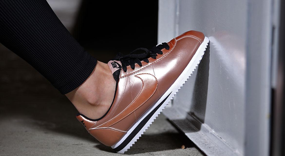 Nike Classic Cortez Leather 'Metallic Bronze' (Women's) - Image 7
