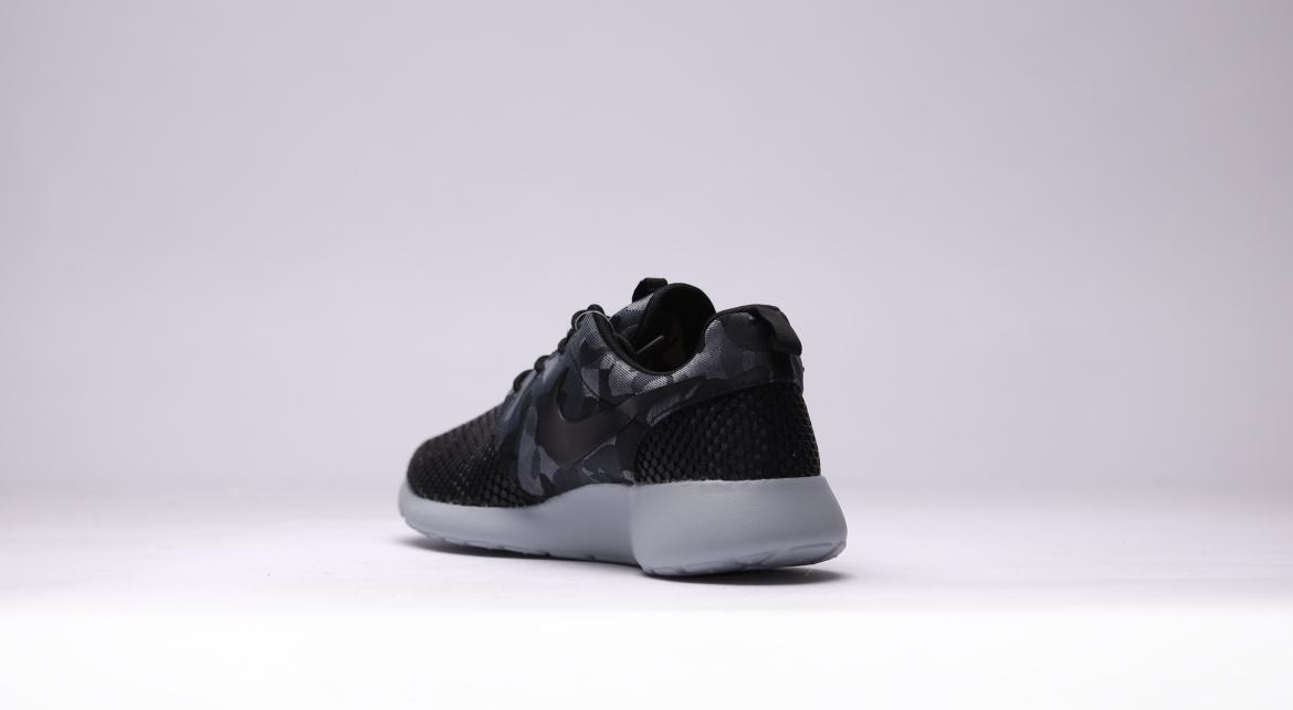 Nike Roshe One 'All Black' - Image 4