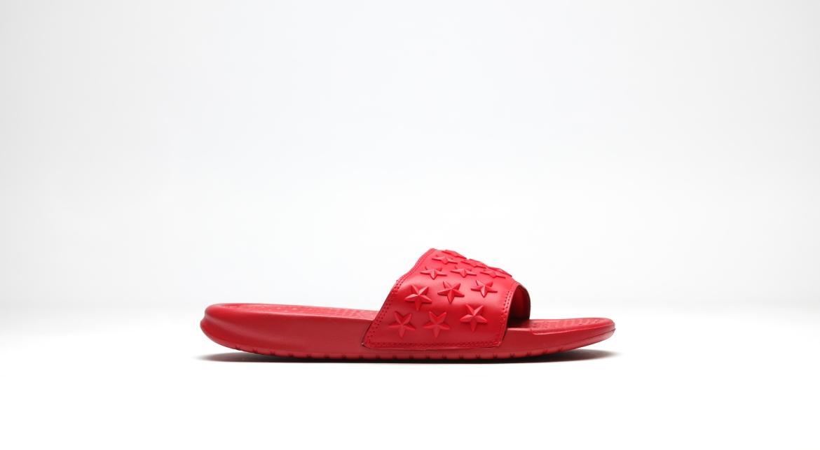 Nike Benassi JDI QS "Star Pack Gym Red"