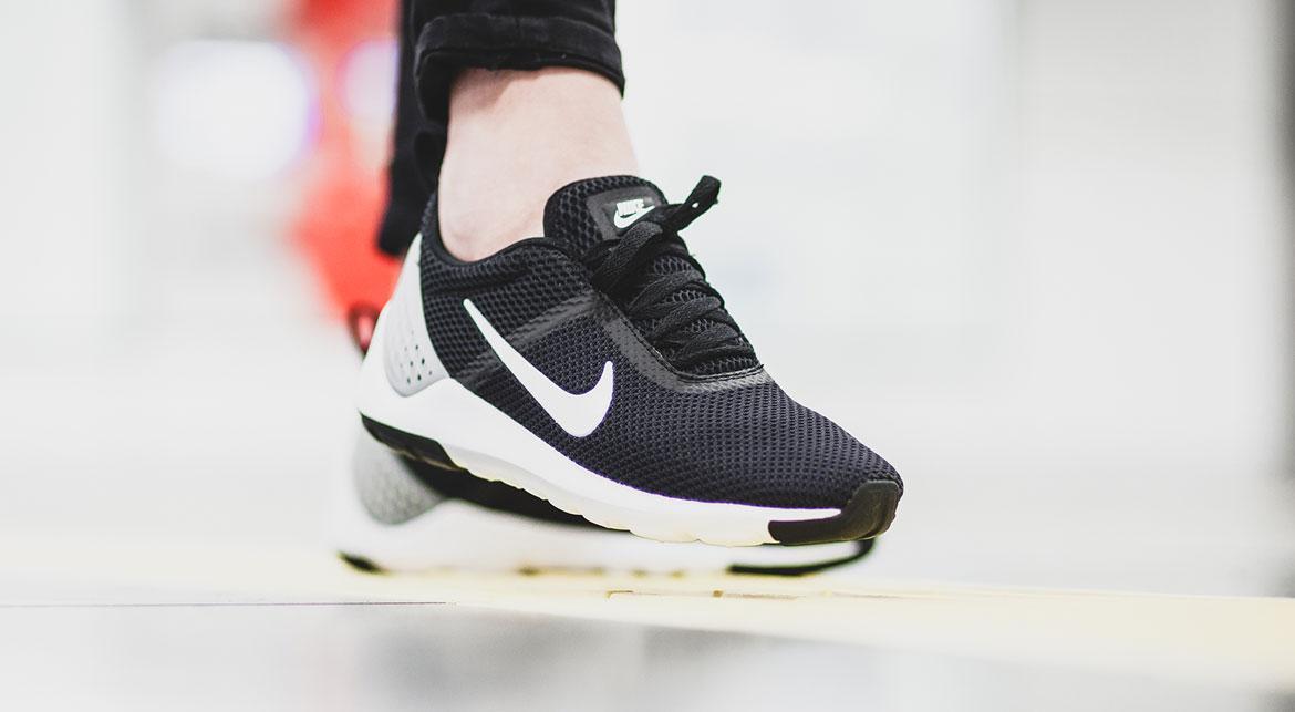 nike lunarestoa 2 essential