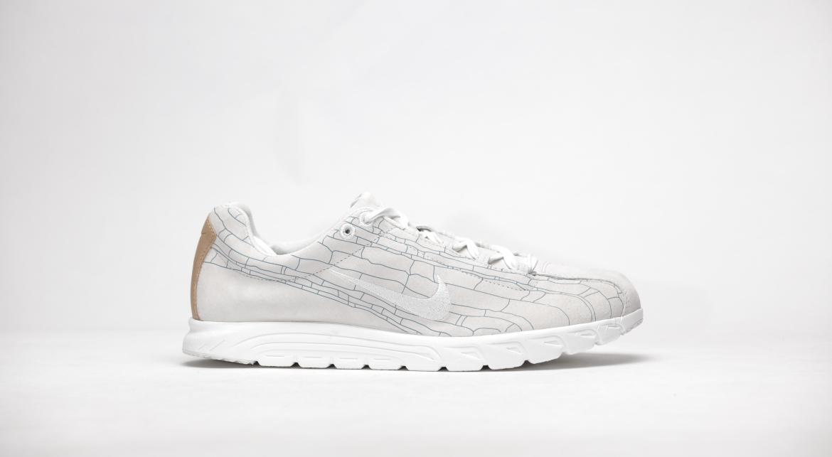 white mayfly trainers