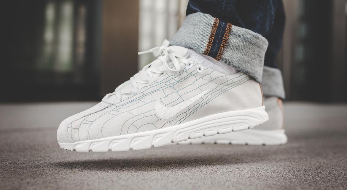 nike mayfly white