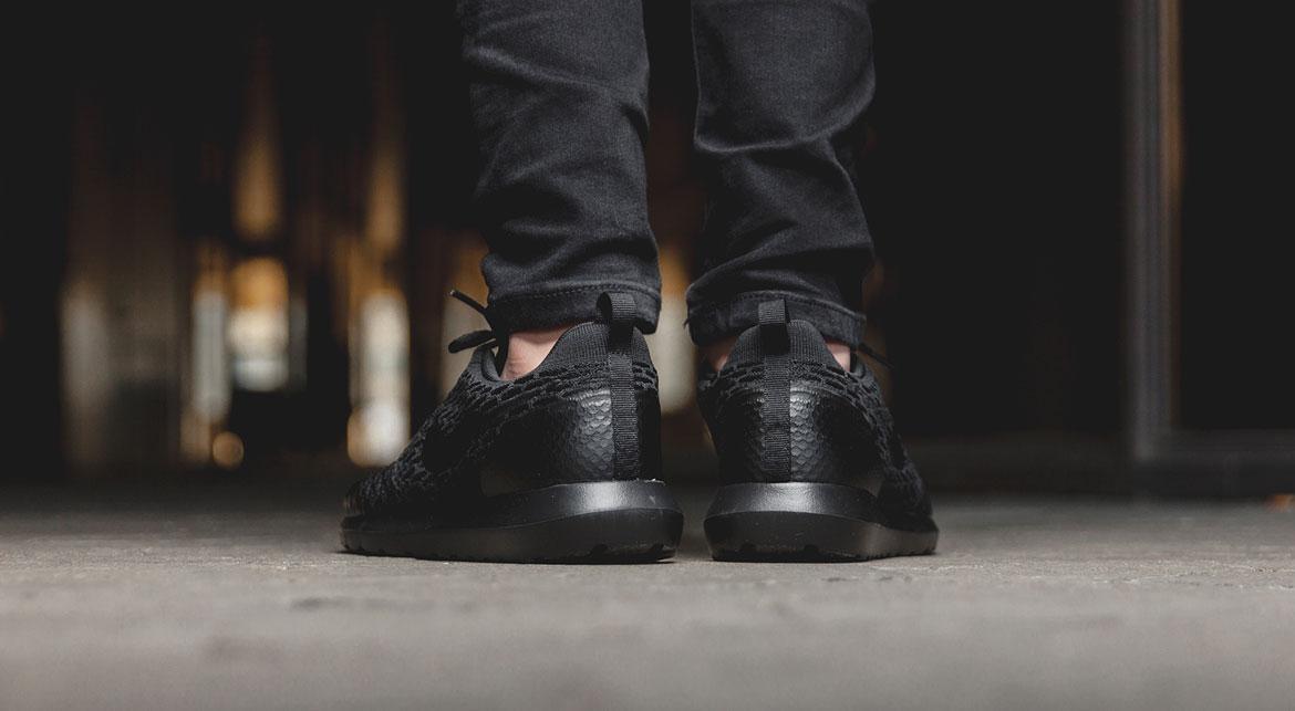 Nike Roshe Nm Flyknit Se "All Black" - Image 8