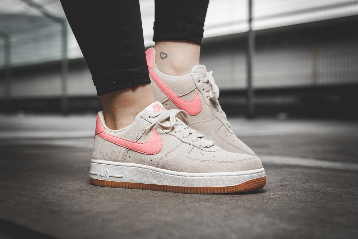 Nike WMNS Air Force '07 