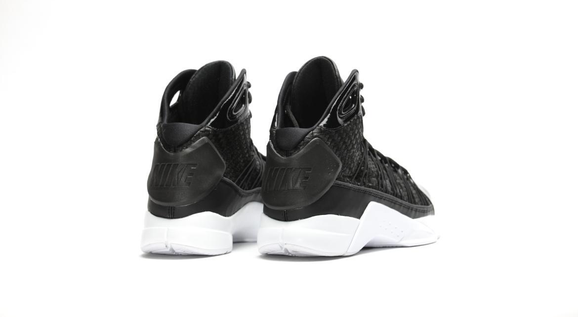 nike hyperdunk black and gold