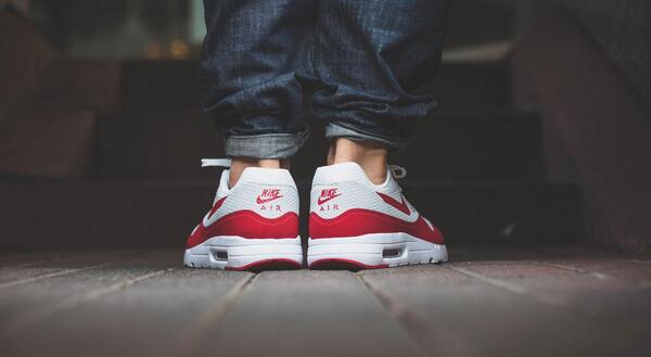 air max 1 ultra essential white varsity red