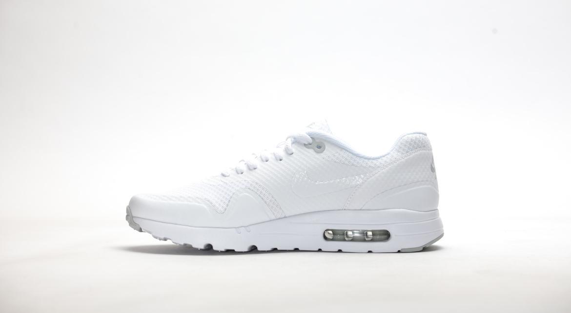 nike air max 1 ultra essential triple white