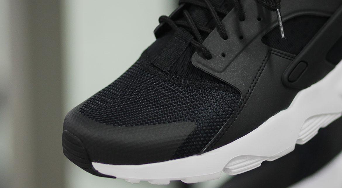 black and white huaraches men