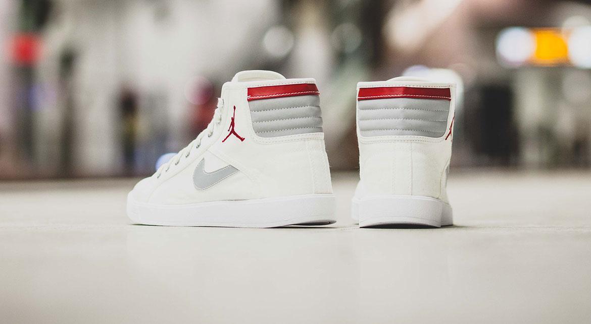 Air Jordan Sky High OG Shoes‎ Mens Sz 10 White Gym Red Grey Sneakers 819953-102 Buy Air Jordan Skyhigh OG  main image 3