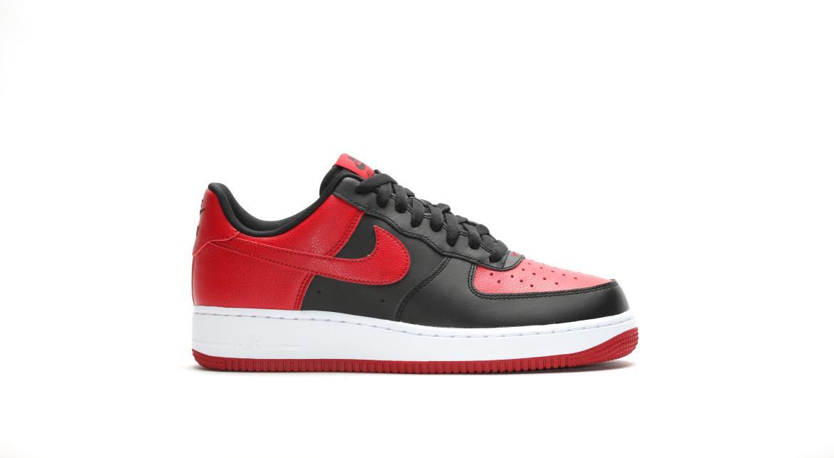 Nike Air Force 1 "Bred"
