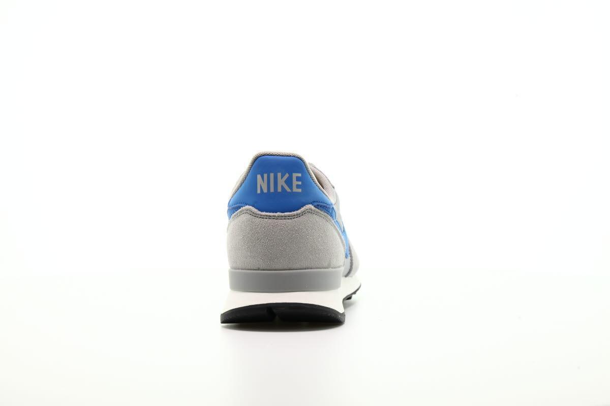 Nike Internationalist "Matte Silver"
