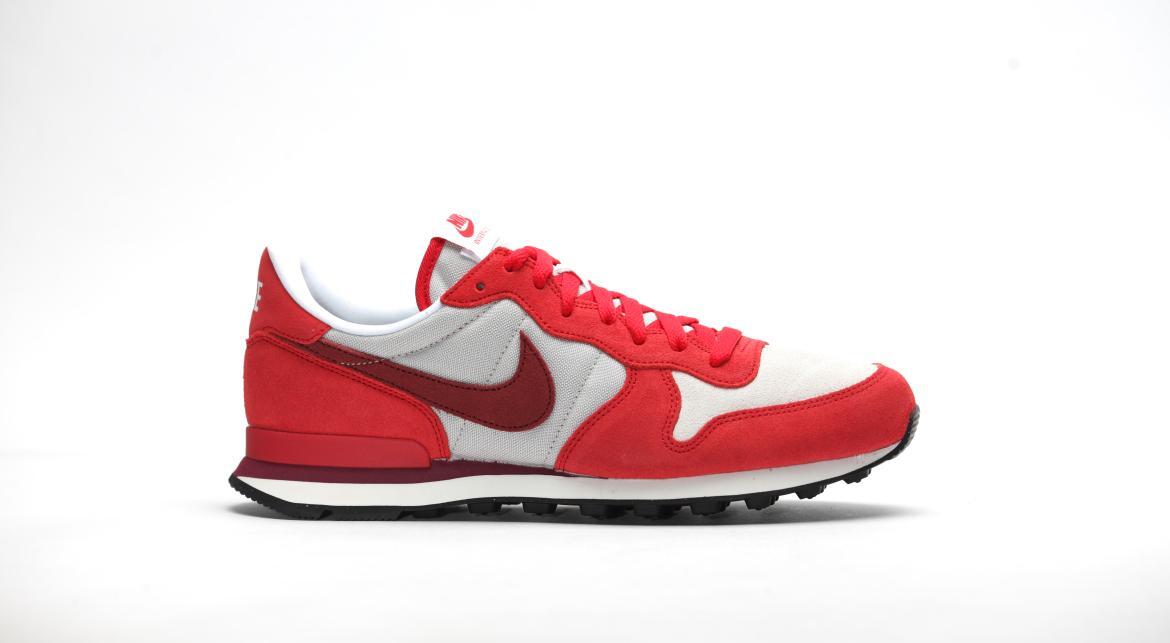 Nike Internationalist Premium "Team Red"