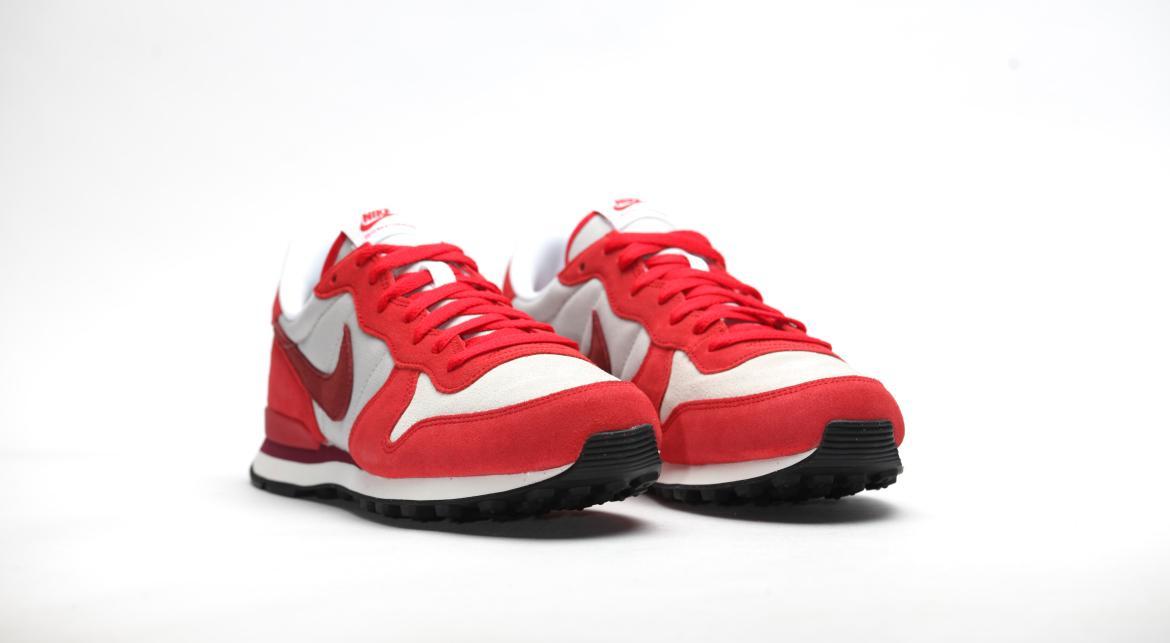 Nike Internationalist Premium "Team Red"