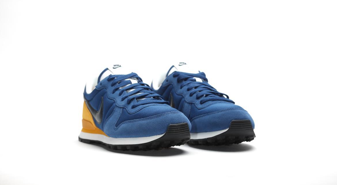 Nike Internationalist 