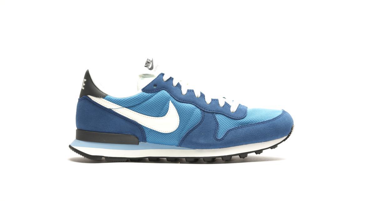 Nike Internationalist 