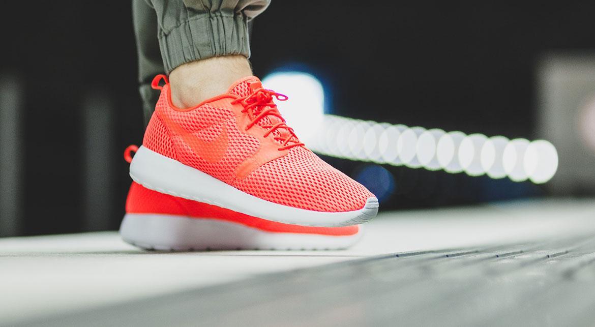 nike roshe total crimson