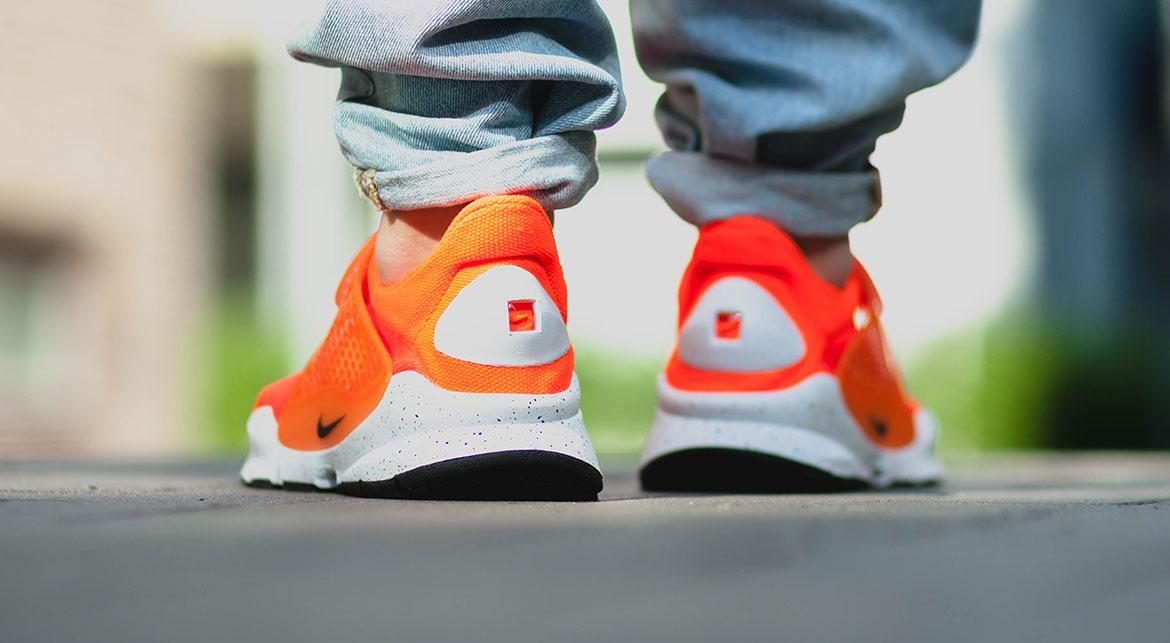 Nike Sock Dart‎ SE Total Crimson Athletic Shoes Mens Size 13 833124-800 Nike Sock Dart SE Total Crimson size 13. Orange White  main image 3