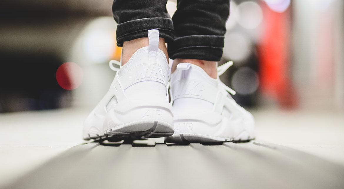 nike air huarache ultra run white