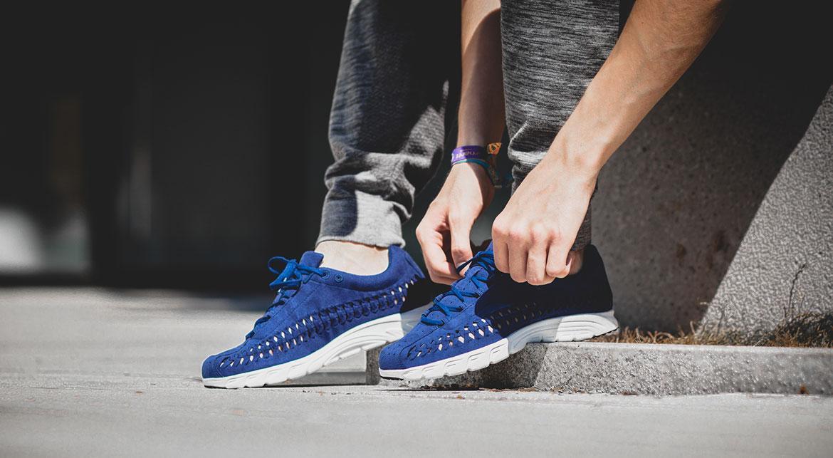 nike mayfly woven blue