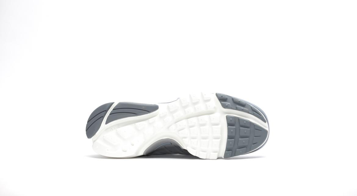 Nike Wmns Air Presto Flyknit Ultra "Cool Grey"